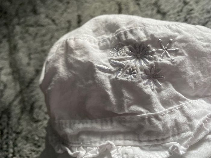 Chapeau en tissus blanc - taille 51 - photo numéro 2