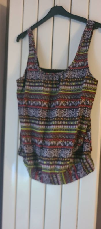 Débardeur noir à motifs piscine  42