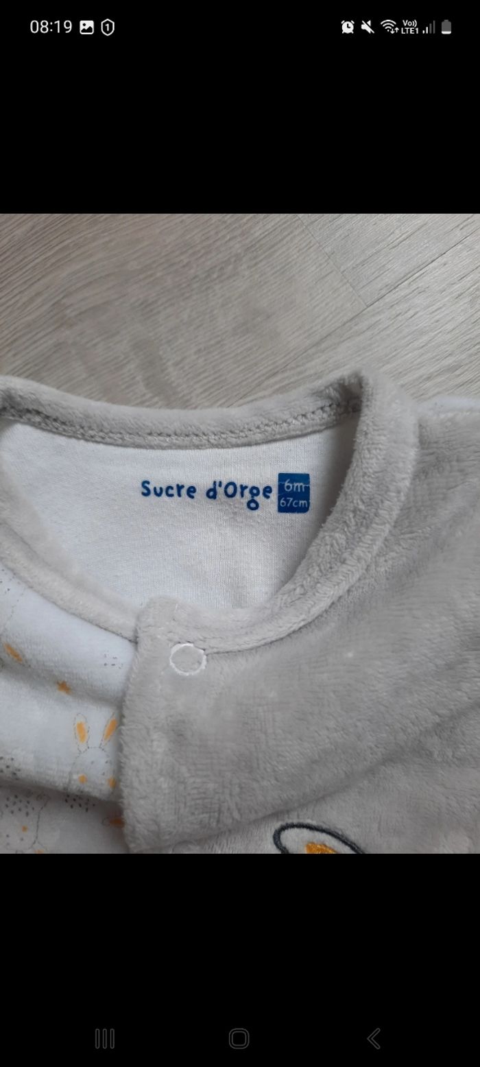 Pyjama velours + bonnet 6 mois - photo numéro 2