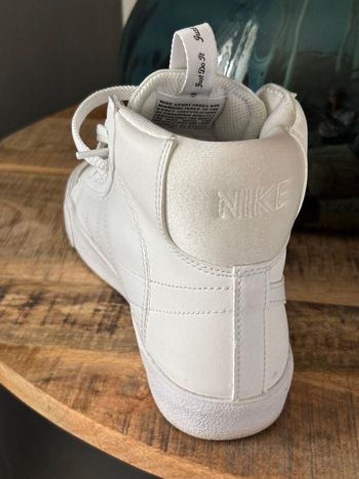 Basket Nike - photo numéro 9