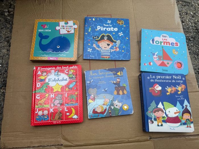 Lot 6 livres cartonnés