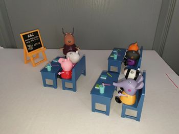 la salle de classe de Peppa pig
