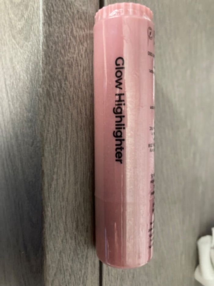 Glow highlighter MCoBeauty