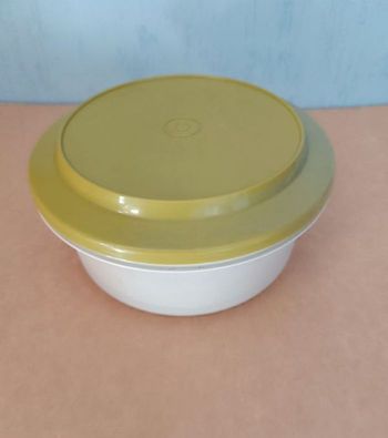 Boite ronde Tupperware vintage 20 cm