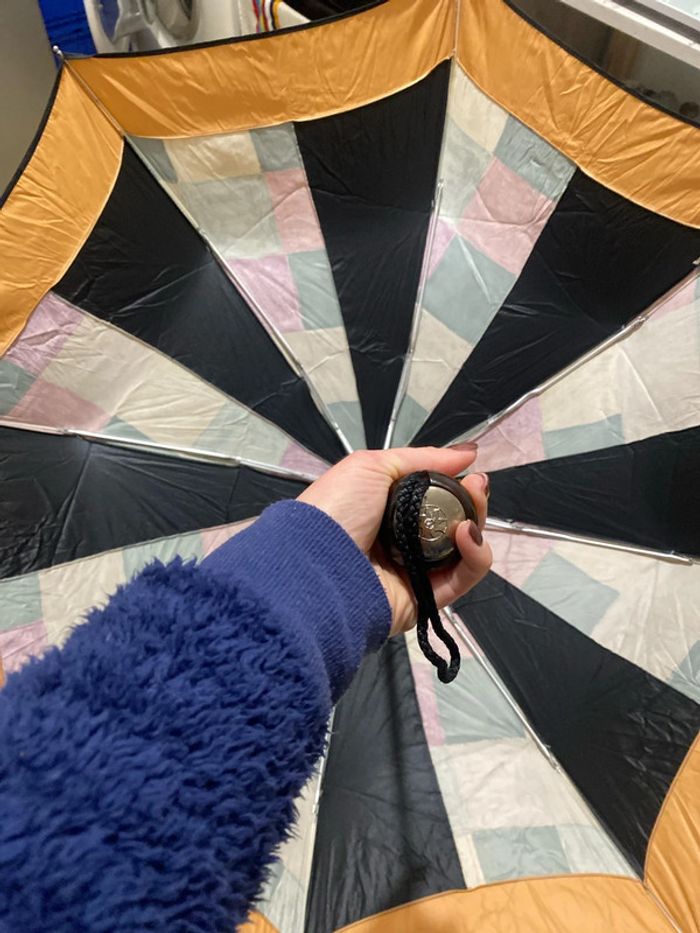 Jolie parapluie coloré - photo numéro 3