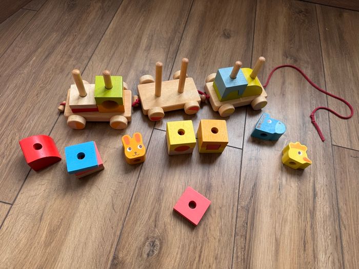 Train en bois encastrable djeco - photo numéro 4