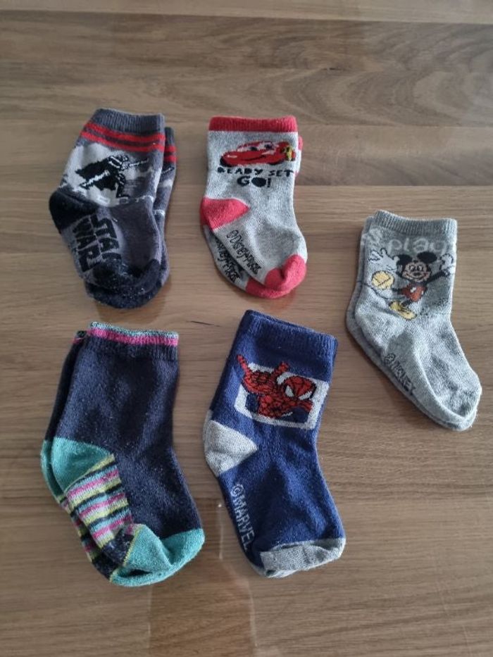 5 paires de chaussettes 21/23