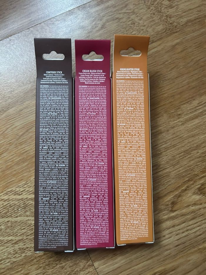 Lot 3 sticks teint Fab Factory – contour, blush & highlighter crème - photo numéro 3