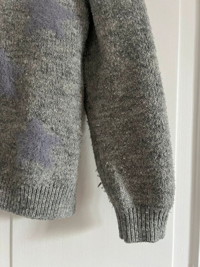 Pull kiabi gris étoiles 5 ans - photo numéro 5