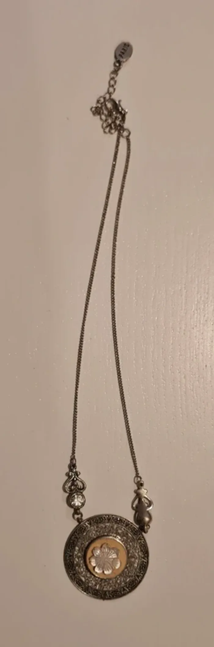 Collier - photo numéro 2