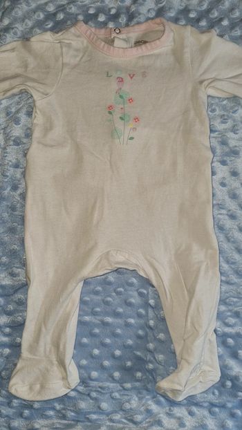 Pyjama 3 mois en bon état