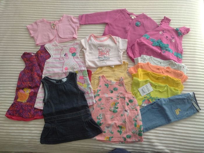 Lot vêtements été bébé fille 6 mois