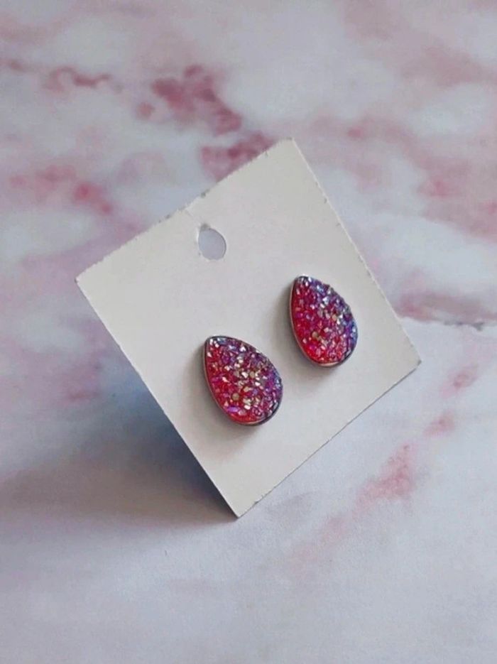 Boucles puces d'oreilles goutte strass rouge holographique inox 🇨🇵 Fabrication Artisanale - Ø 12mm - photo numéro 2