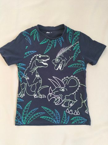 💙 T-shirt manches courtes dinosaures - 8 ans - Gémo - Très bon état 💙