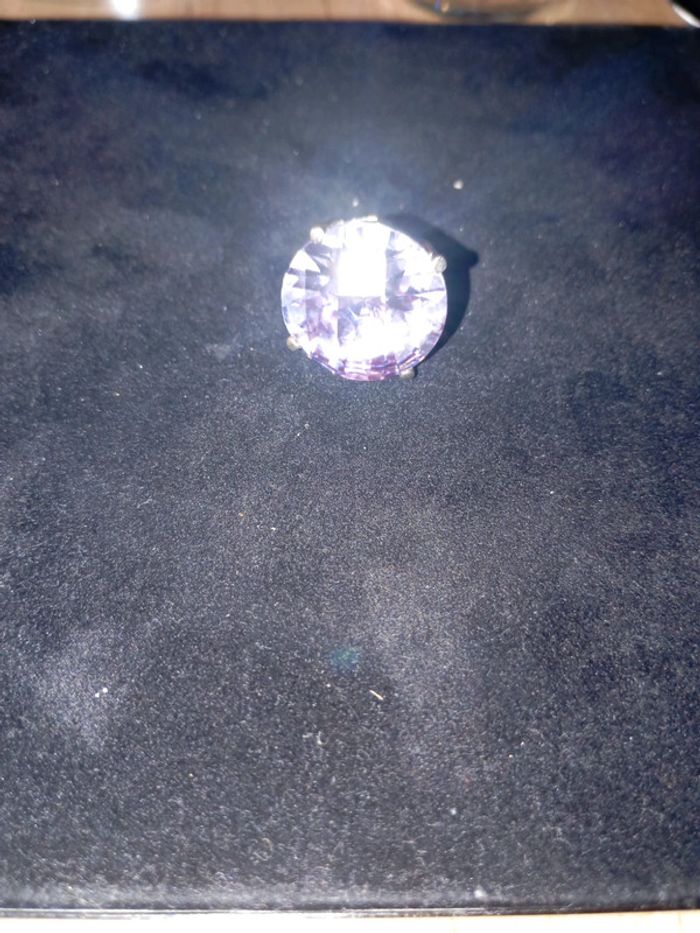 Superbe bague pierre fine