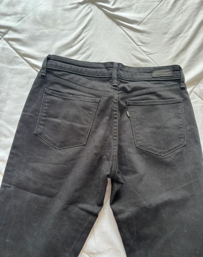 Jean levi’s noir demi curve slim femme mi taille / taille basse taille S/36 L32 - photo numéro 13
