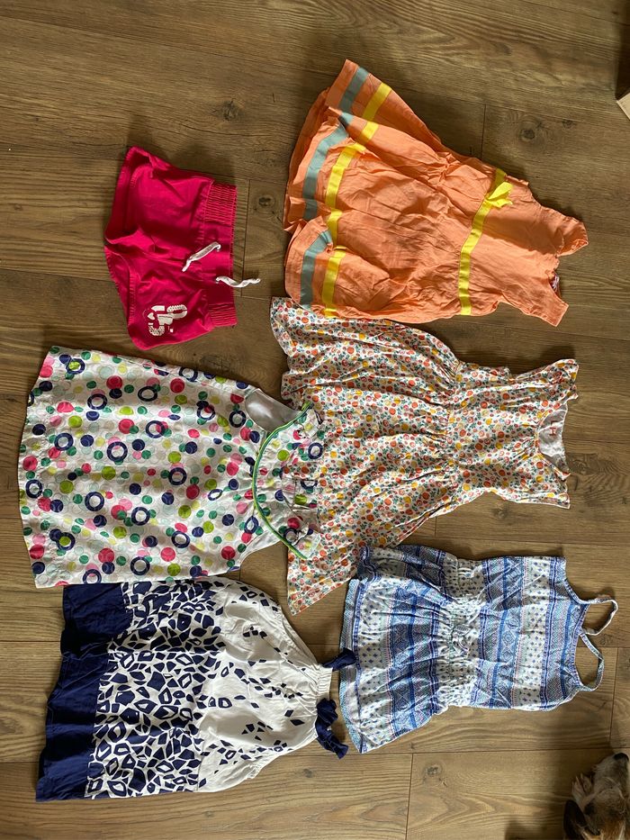 Lot 6 vêtements fille taille 5 ans été