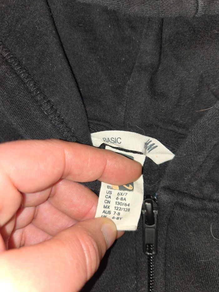 Jolie veste zippée à capuche taille 6 ans - photo numéro 3