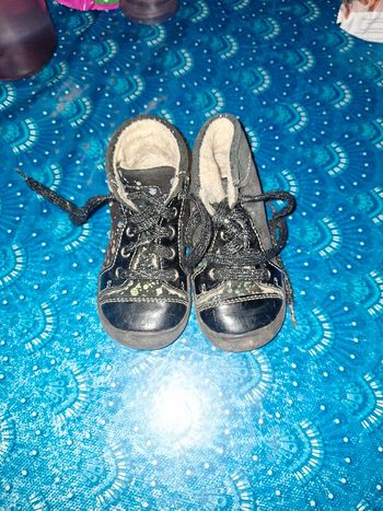 Chaussure fourrée 22