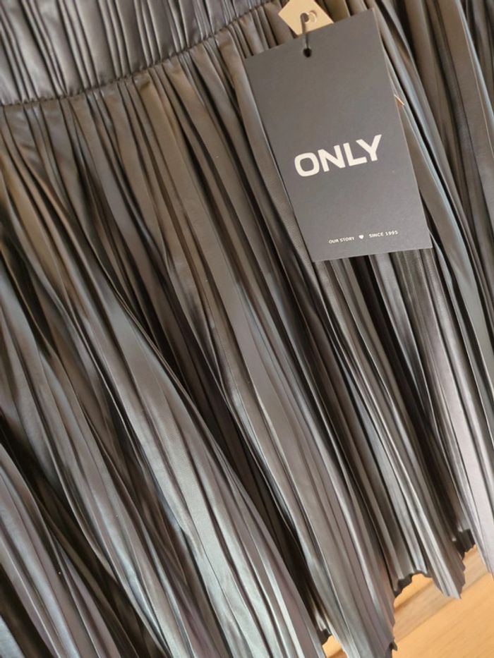 Jupe Only en noir élastique à la taille M - photo numéro 4