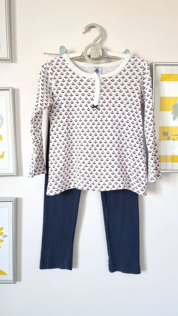 Pyjama leger fleurs petit bateau taille 4ans