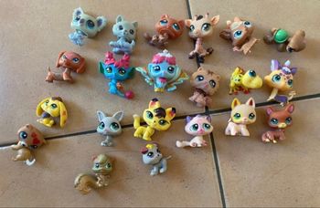 Lot figurines type Petshop