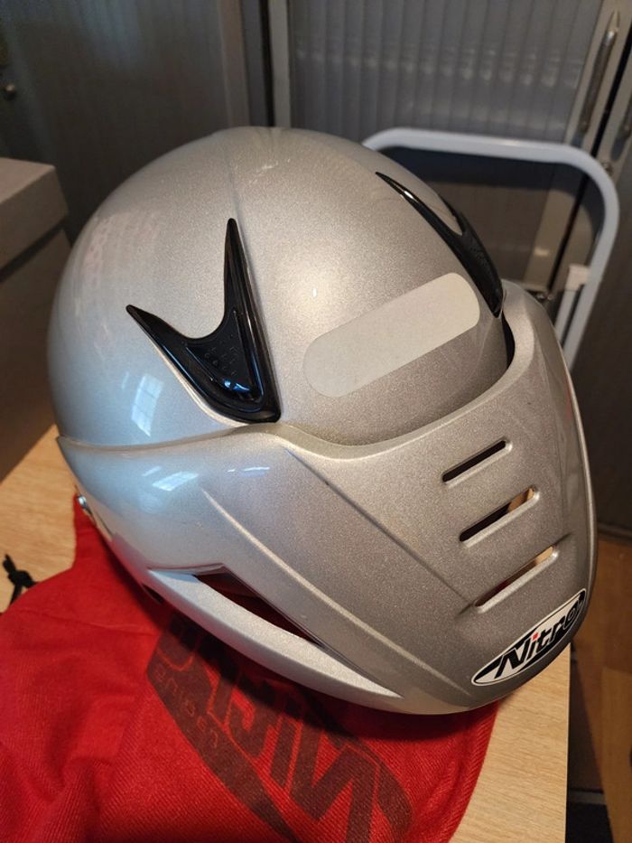 Casque de moto mixte taille XS - nitro- en tres bon état - photo numéro 3
