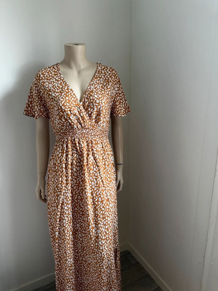 Robe. - photo numéro 4