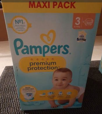 2 packs de couches pampers premium protection taille 3