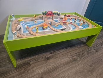 Table + circuit train