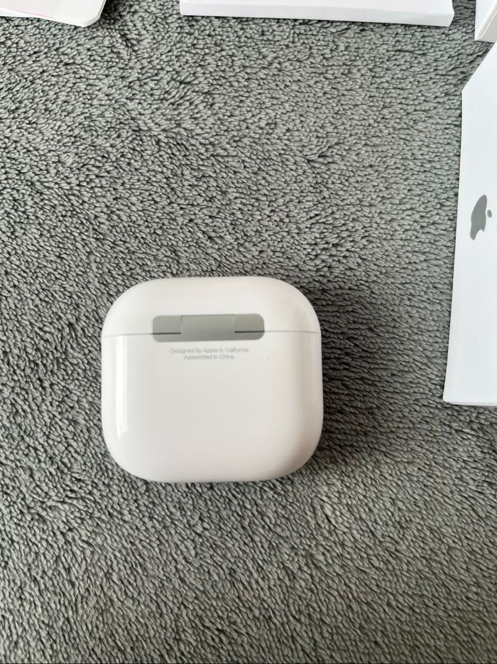 AirPod 4 - photo numéro 3