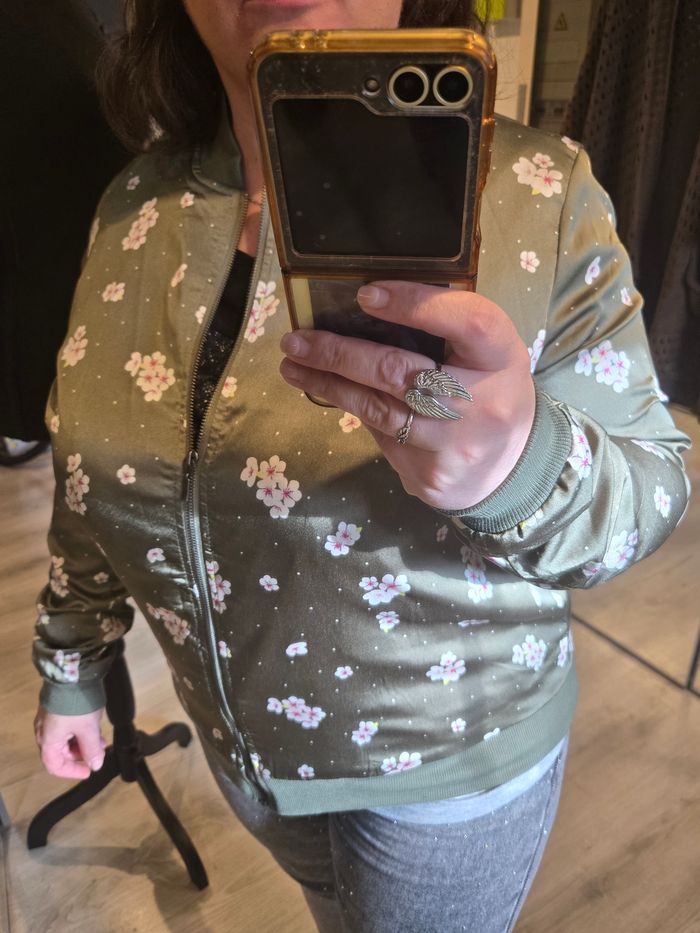 Veste légère kaki à fleurs T.44-46 Bonprix (Rainbow) neuve - photo numéro 9