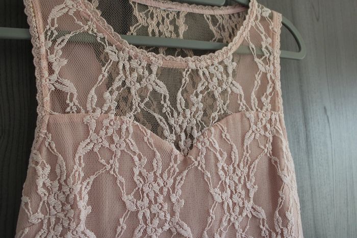 Robe en dentelle - photo numéro 3