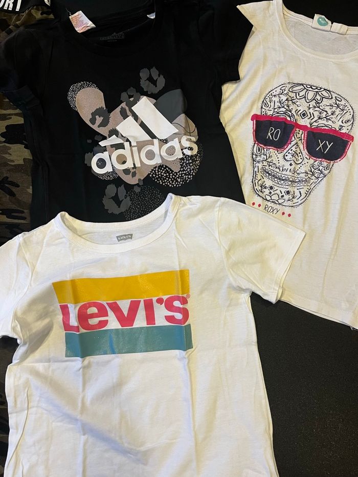 Lot vêtements enfant – Taille 10 ans – Marques Lévis, Nike et Roxy - photo numéro 5