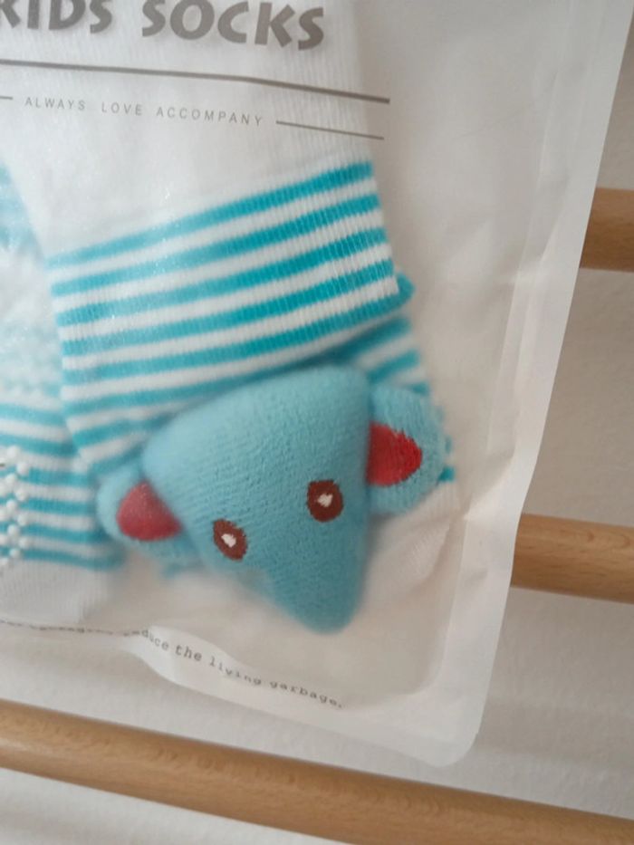 Chaussette bebe neuve - photo numéro 2