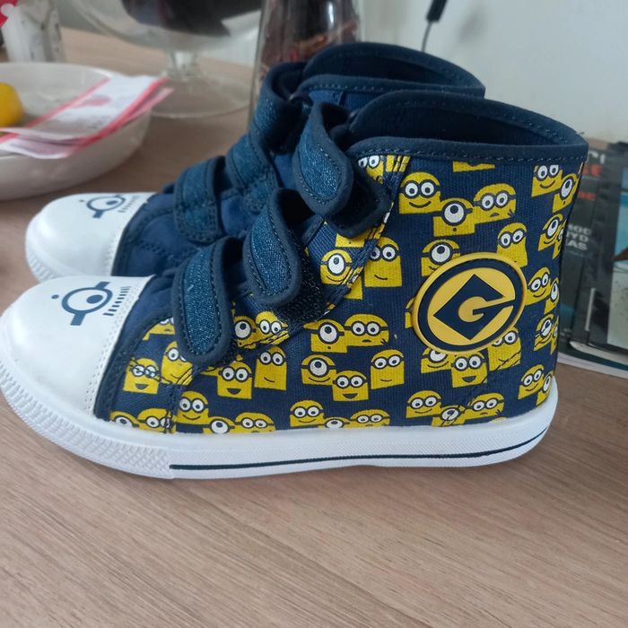 Basket scratch minions