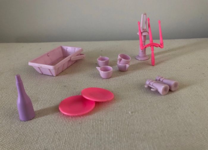 Lot de 11 accessoires pour barbie rose violet - photo numéro 3