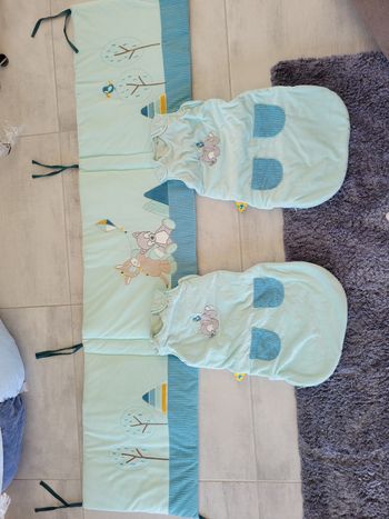 Ensemble de lit garçon tour de lit et 4 gigoteuses assorties