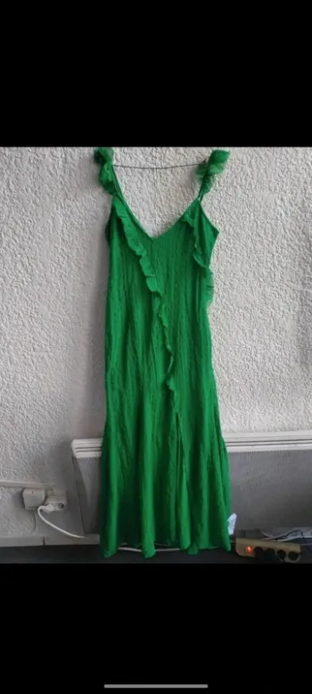 Robe verte T36 a bretelles neuve
