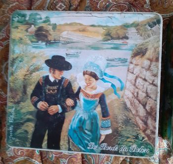Boite ancienne