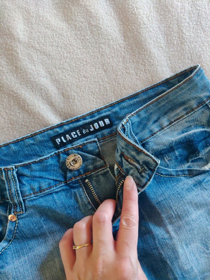 Ultra minijupe en jean y2k - photo numéro 4