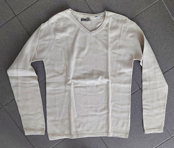 Pull col V pour garçon