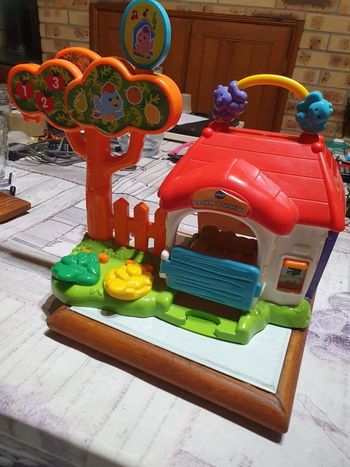 La niche à surprises avec un Tut Tut Animaux