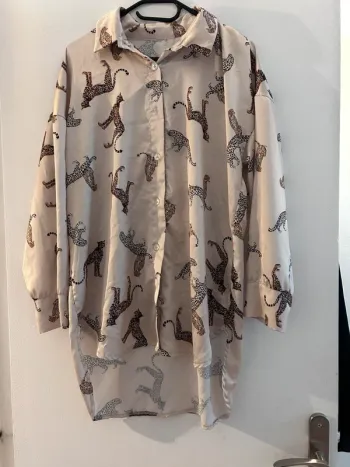 Chemise beige fluide soie léopard taille unique