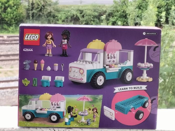 Lego Friends le camion de glace - photo numéro 3