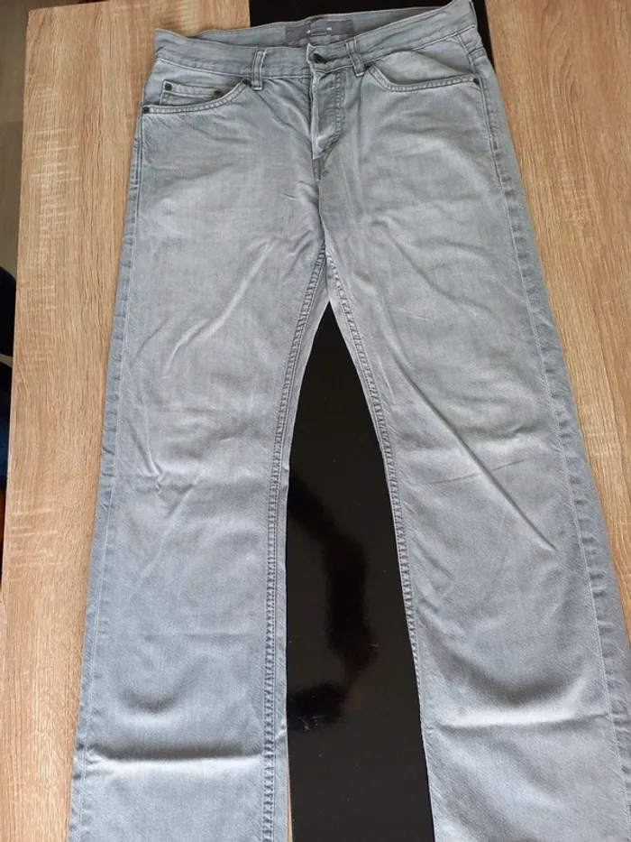 Jean's homme gris clair H&M T.40 - photo numéro 10