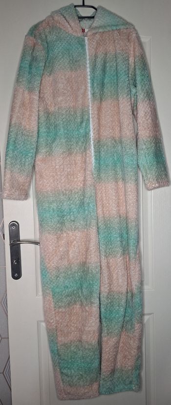 Combinaison pyjama licorne taille 42 - 44 Tissaia