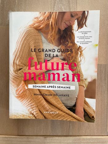 Livre le grand guide de la future maman