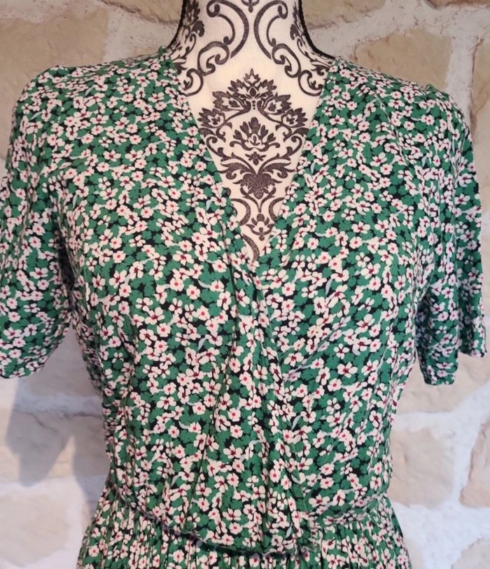 Robe été femme fleurie taille s Comme neuve - photo numéro 3