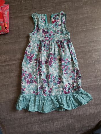 Robe fleurie 6ans